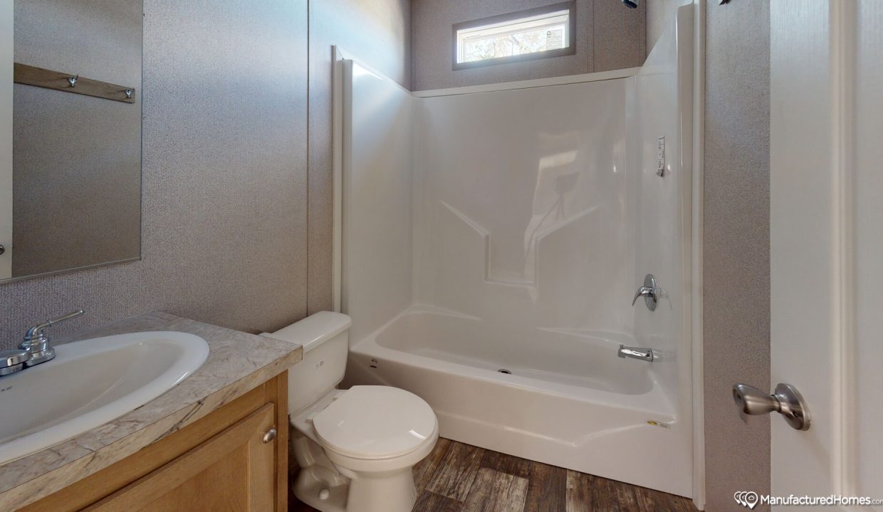 CHC-Albuquerque-VY-32563E-bath-1